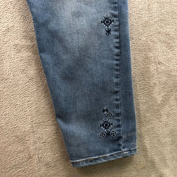 Christopher & Banks Womens Jeans Size 14 Skinny Leg Blue Denim Embroidered Y2K - Picture 10 of 16